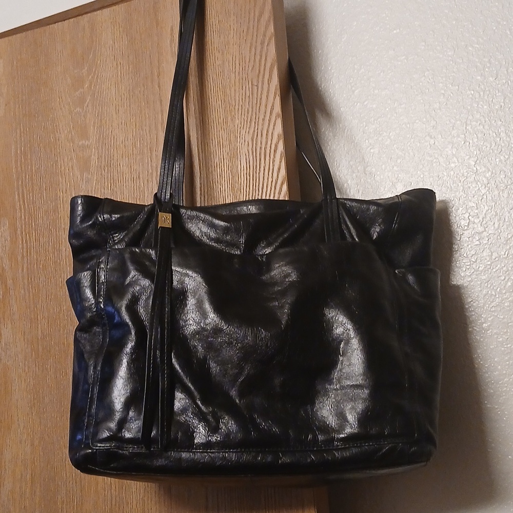 HOBO Brand Black Leather Hero Handbag EUC